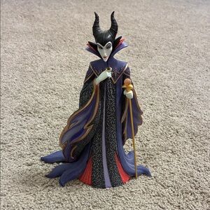 Disney Showcase Villain Figurine - Maleficent